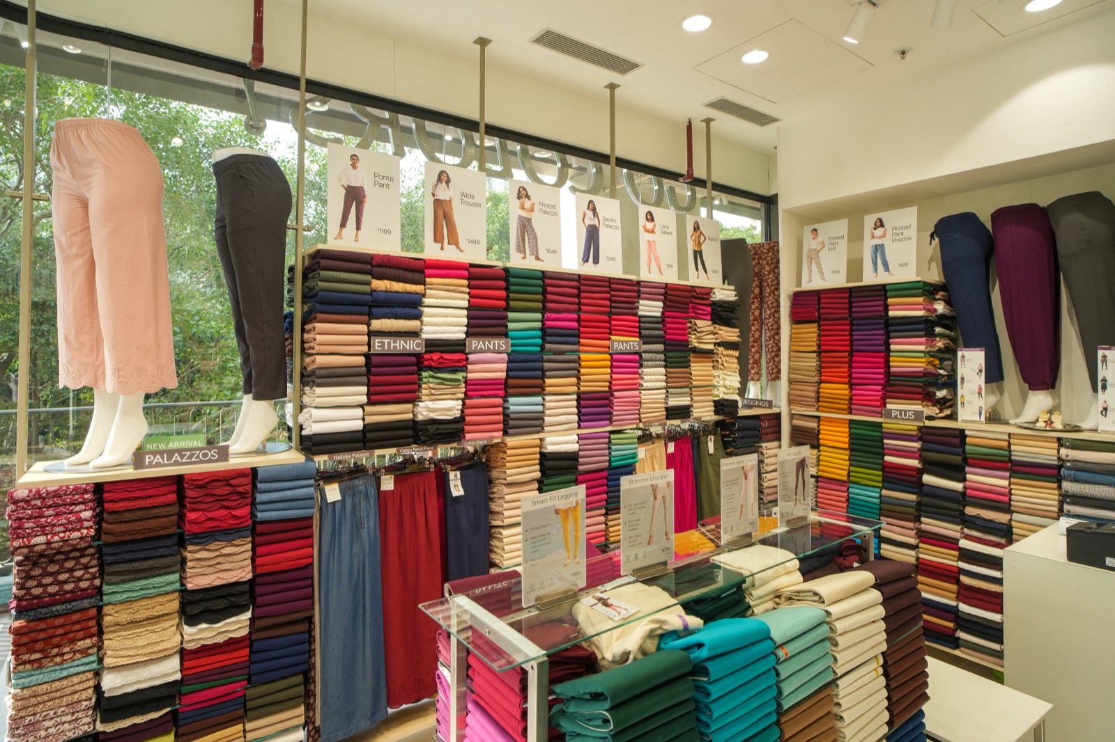 Go Colors storefront