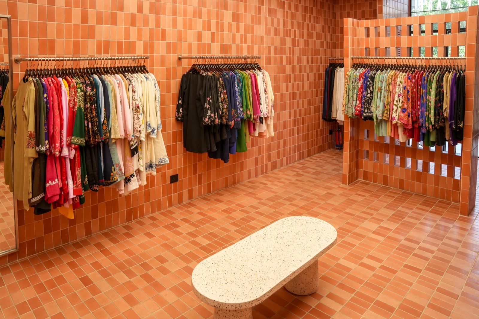 House of Kari storefront